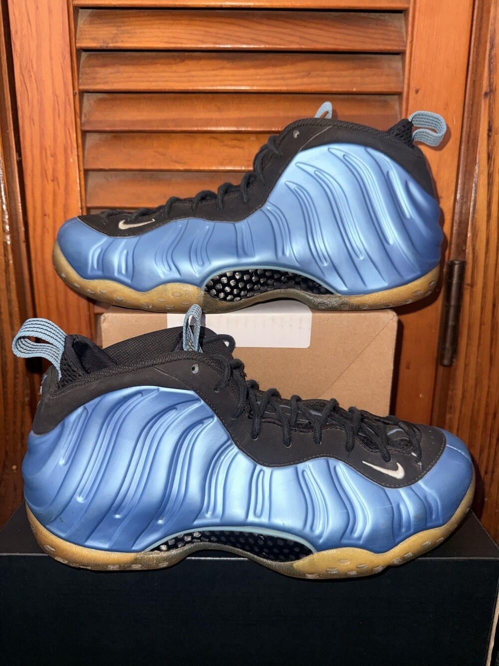 Size 8.5 - Nike Air Foamposite One University Blue